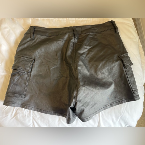 Akira leather shorts size XL - Picture 2 of 2